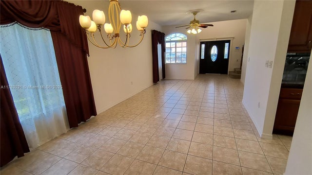 2 of 23 - 650 Se 30th Dr, Homestead, FL
