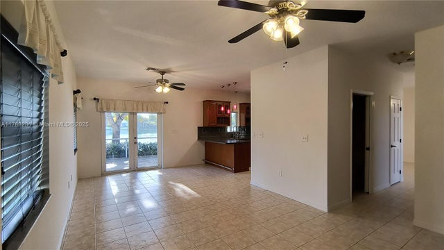 5 of 23 - 650 Se 30th Dr, Homestead, FL