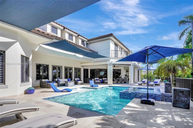 1 of 56 - 606 Binnacle Drive, Naples, FL