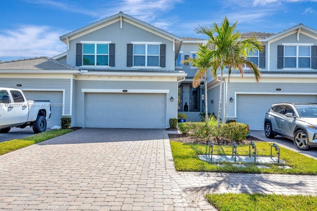 1 of 82 - 915 Tidewater Shores Loop, Bradenton, FL