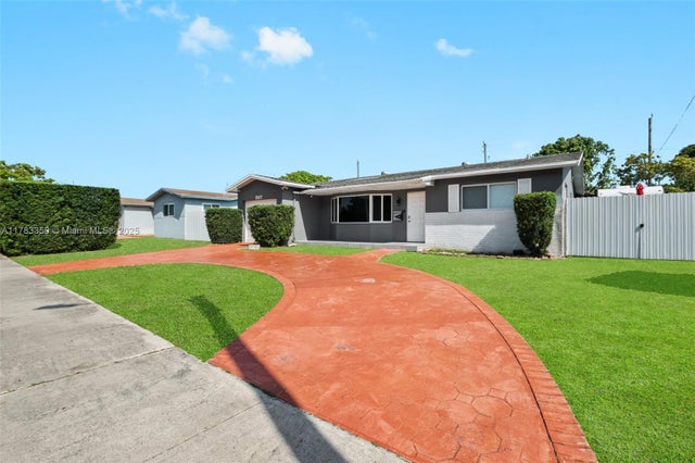 2 of 25 - 5117 Washington St, Hollywood, FL