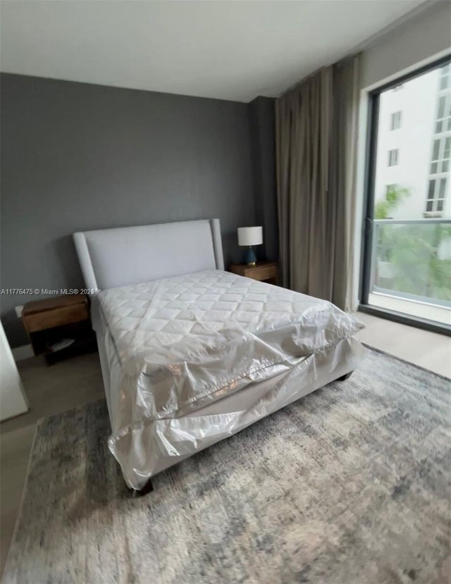 3 of 10 - 239 Sw 9th St 405, Miami, FL