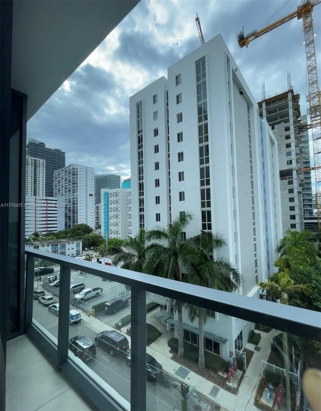4 of 10 - 239 Sw 9th St 405, Miami, FL