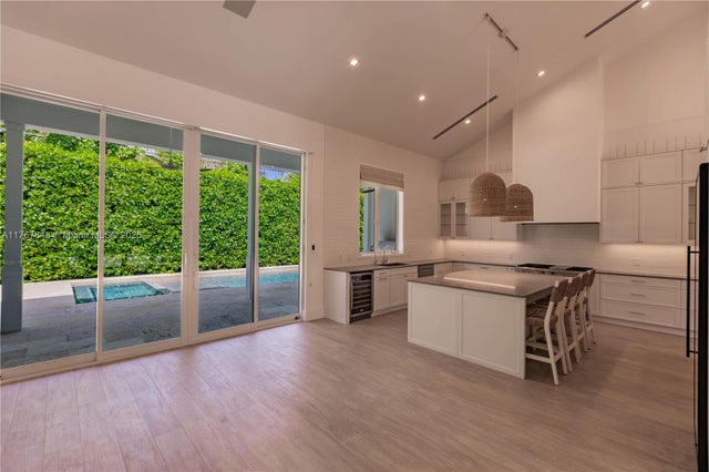 5 of 48 - 8200 Sw 62nd Ave, Miami, FL