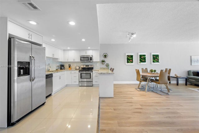 4 of 26 - 19370 Collins Ave 225, Sunny Isles Beach, FL