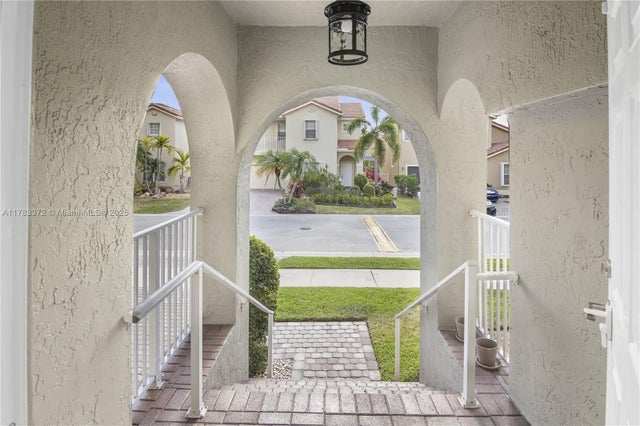 4 of 51 - 922 Nw 127th Ave, Coral Springs, FL