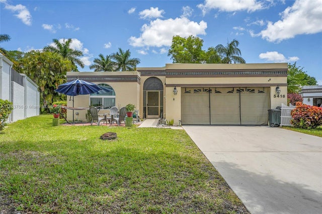 1 of 49 - 5416 San Roma Cir, Lake Worth, FL