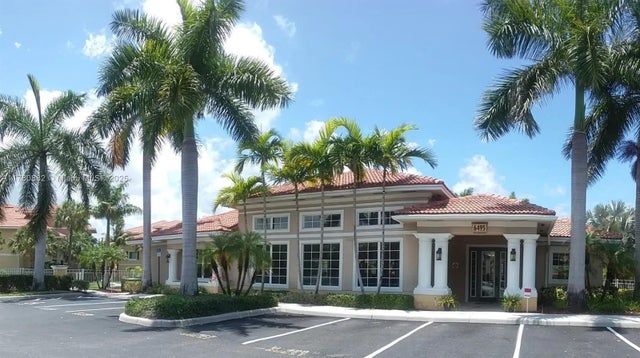 2 of 19 - 6410 Emerald Dunes Dr 206, West Palm Beach, FL