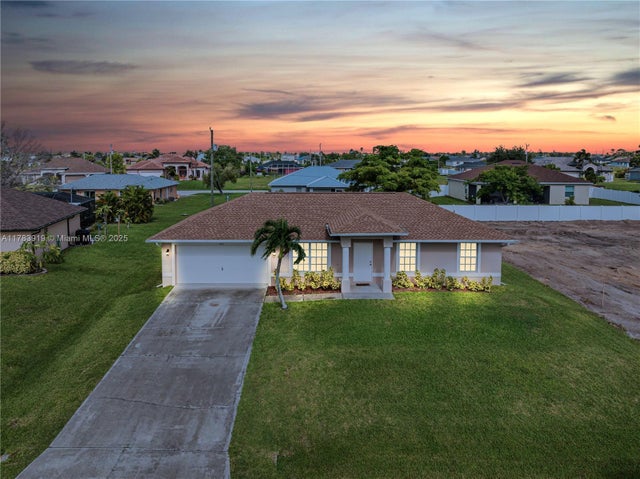 3 of 29 - 421 Nw 20th Pl, Cape Coral, FL