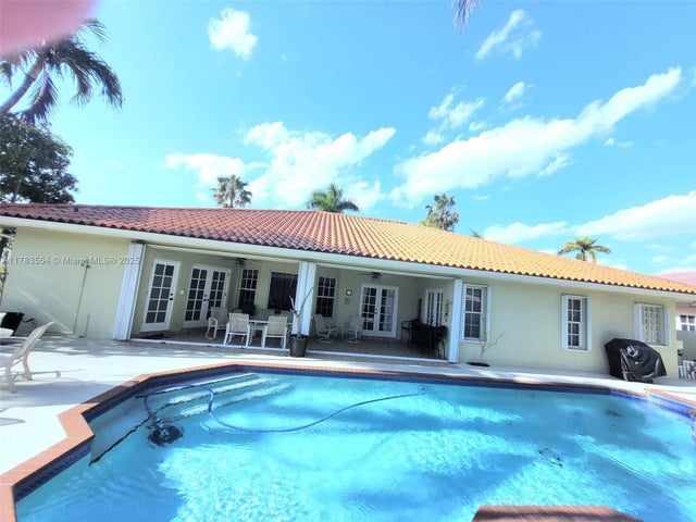1 of 24 - 14246 Sw 21st Ter, Miami, FL