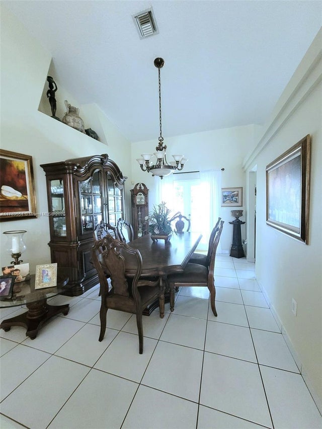 4 of 24 - 14246 Sw 21st Ter, Miami, FL