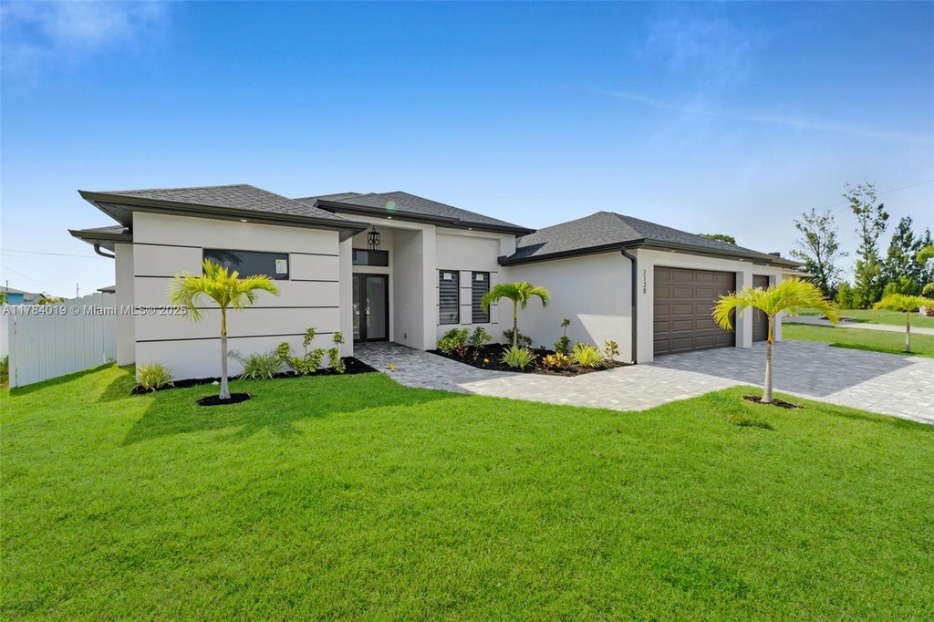 2138 Sw 3rd Ave, Cape Coral