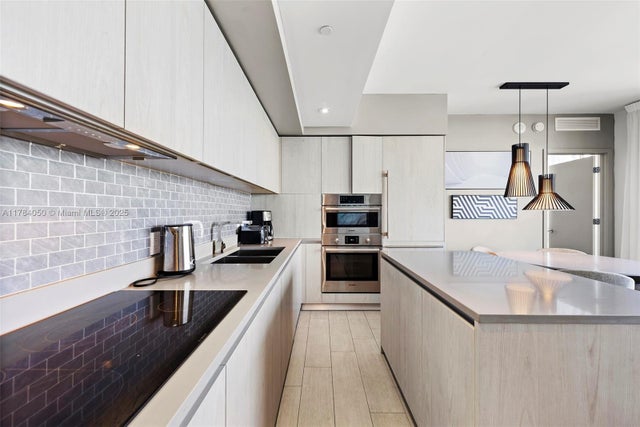 3 of 27 - 4010 S Ocean Dr T3904, Hollywood, FL