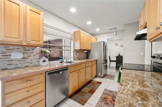 4 of 44 - 4900 Nw 13th Ter, Deerfield Beach, FL