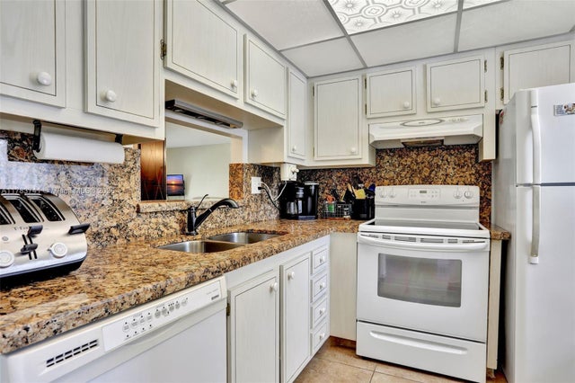 4 of 36 - N/A, Lauderdale Lakes, FL