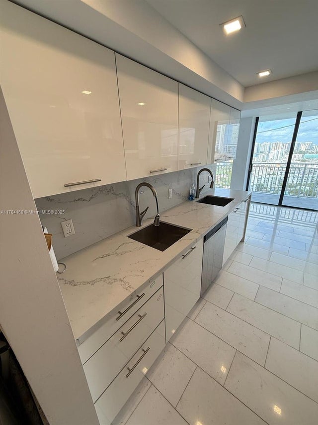 2 of 12 - N/A, Sunny Isles Beach, FL