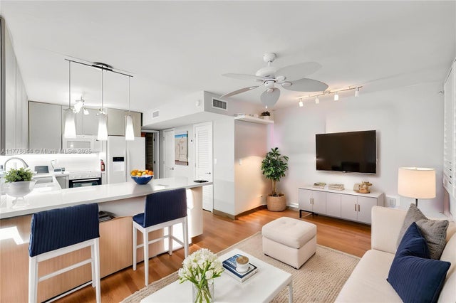 1 of 28 - 322 Taylor St 1d, Hollywood, FL