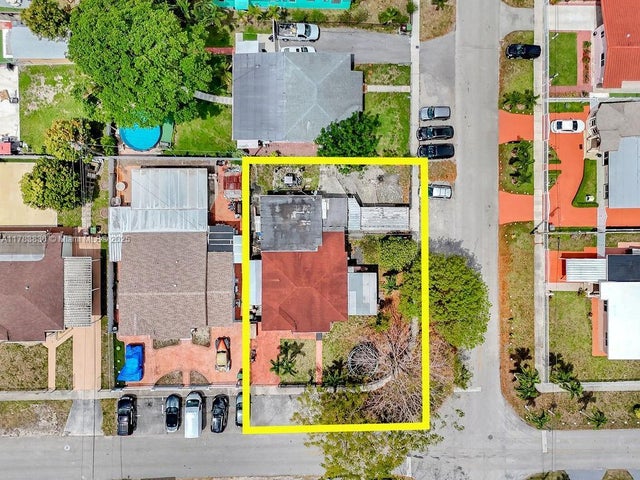4 of 47 - 5080 E 5th Ave, Hialeah, FL