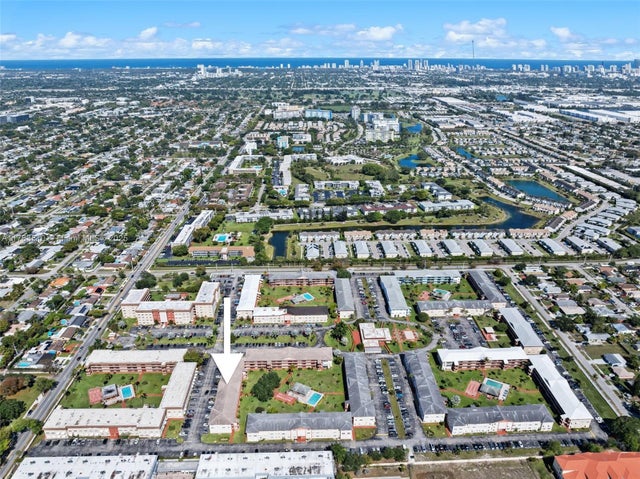 4 of 34 - 5300 Washington St G323, Hollywood, FL