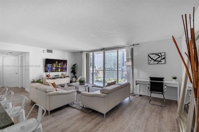 3 of 38 - 1200 Brickell Bay Dr 1723, Miami, FL