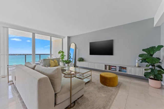 3 of 32 - 7330 Ocean Ter 20-b, Miami Beach, FL