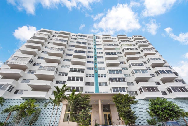 1 of 28 - 333 Sunset Dr 804, Fort Lauderdale, FL