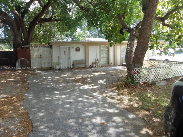 1 of 6 - N/A, Miami, FL