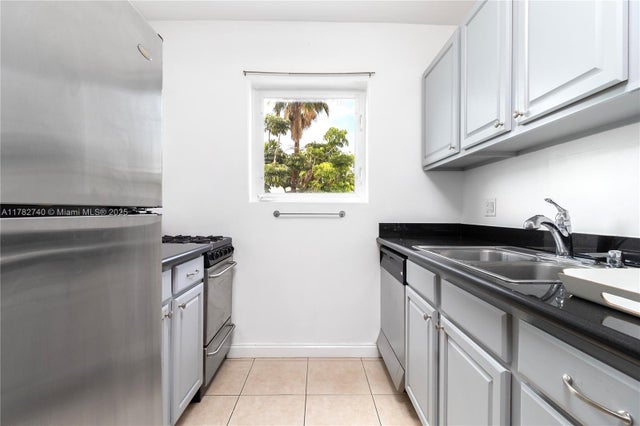 5 of 17 - 750 Jefferson Ave 15, Miami Beach, FL