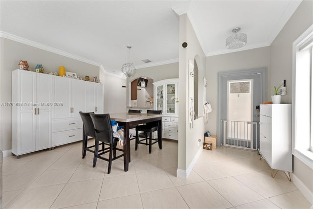 3 of 37 - 1070 Sw 42nd Ter, Deerfield Beach, FL