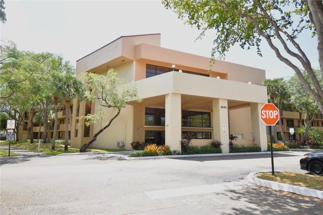 1 of 17 - 8592 W Sunrise Blvd 303, Plantation, FL