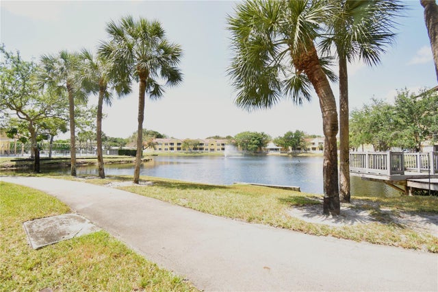 2 of 17 - 8592 W Sunrise Blvd 303, Plantation, FL