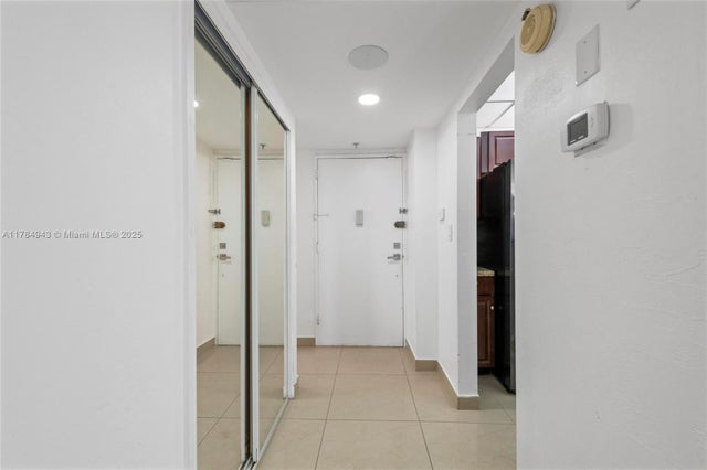 4 of 44 - 19380 Collins Ave Ph-6, Sunny Isles Beach, FL