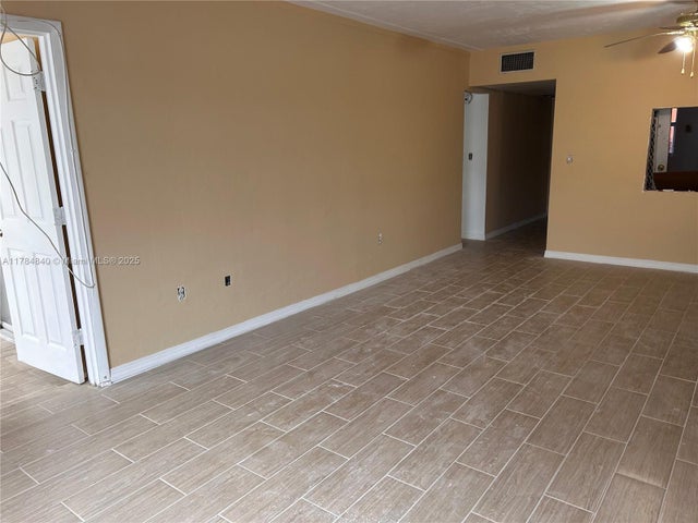 3 of 18 - 18900 Ne 3rd Ct 520, Miami, FL