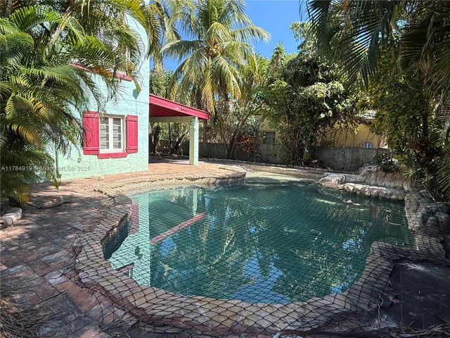 5 of 26 - 1722 Jefferson Ave, Miami Beach, FL