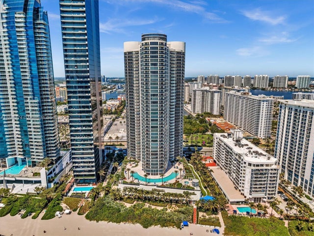17201 Collins Ave 704, Sunny Isles Beach