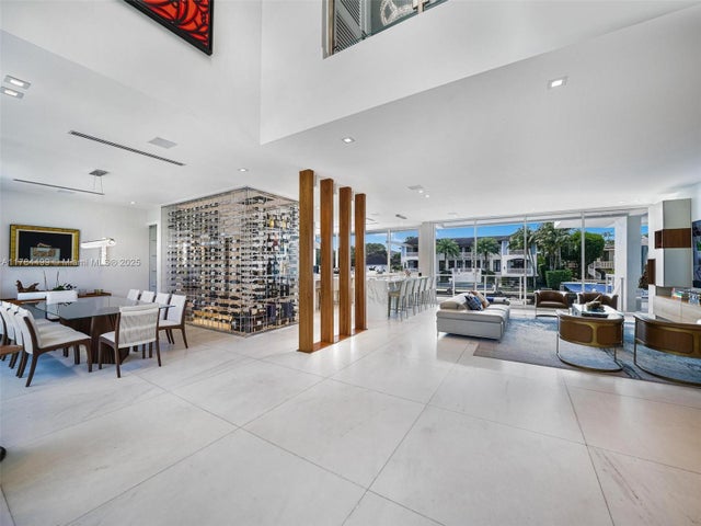 4 of 68 - 830 Lugo Ave, Coral Gables, FL