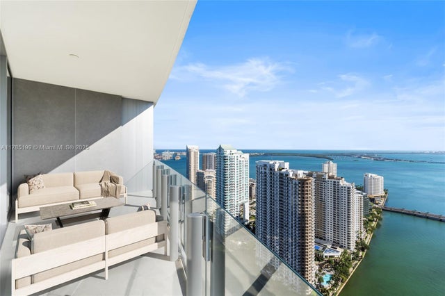 3 of 66 - 300 Biscayne Blvd Way 4207, Miami, FL
