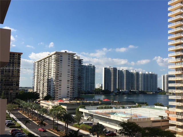 4 of 18 - 250 174th St 706, Sunny Isles Beach, FL