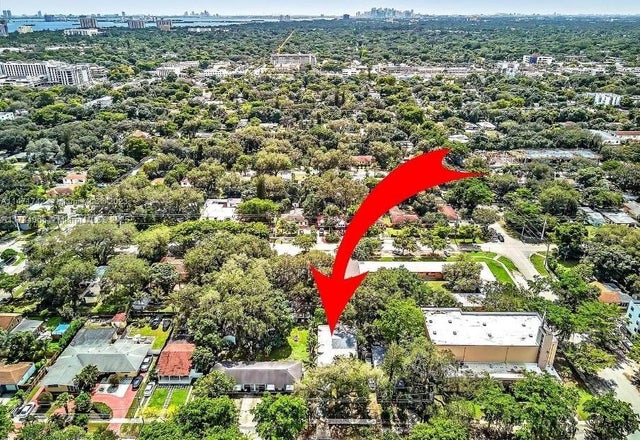 3 of 34 - 936 Ne 132nd St, North Miami, FL