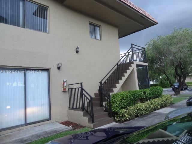 4 of 15 - 342 Lakeview Dr 105, Weston, FL