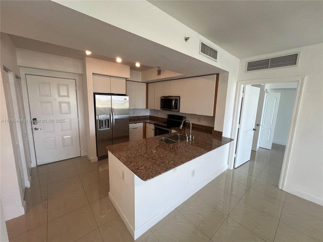 2 of 22 - 1830 Radius Dr 909, Hollywood, FL