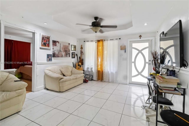 4 of 31 - 6328 Garfield St, Hollywood, FL