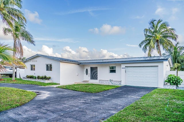 2 of 33 - 5820 Sw 17th St, Plantation, FL