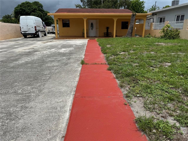3 of 24 - 3041 Nw 95th Ter, Miami, FL