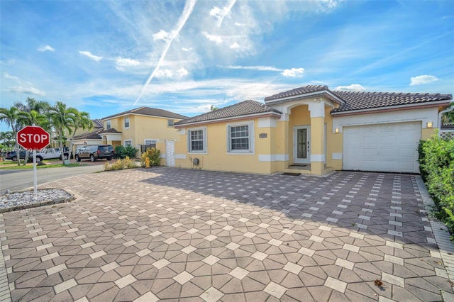 1 of 33 - 8300 Nw 201st St, Hialeah, FL