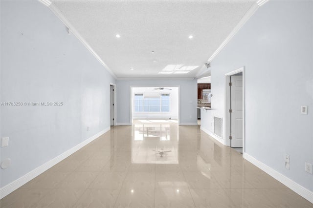 4 of 33 - 8300 Nw 201st St, Hialeah, FL