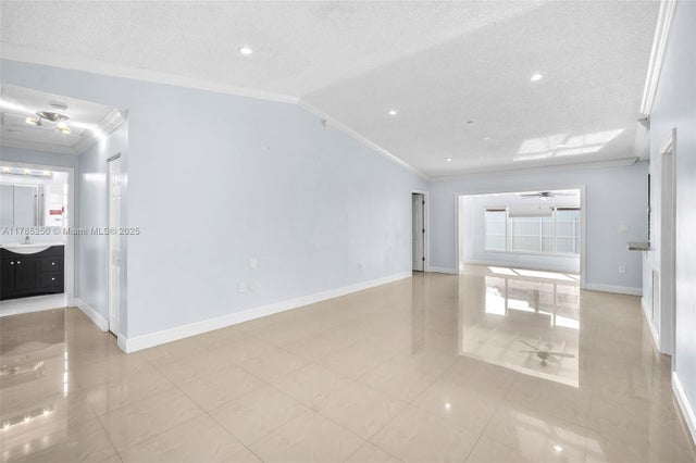 5 of 33 - 8300 Nw 201st St, Hialeah, FL