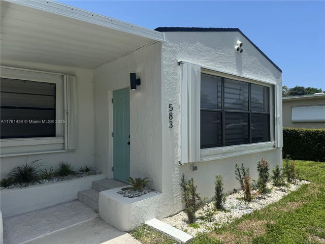 3 of 20 - 583 Nw 47th Ter, Miami, FL