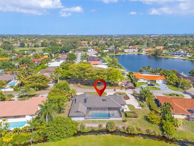 3 of 53 - 19640 W Saint Andrews Dr, Hialeah, FL