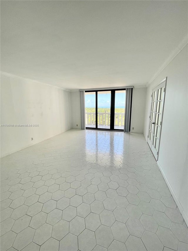 2 of 19 - 1111 Crandon Blvd B804, Key Biscayne, FL